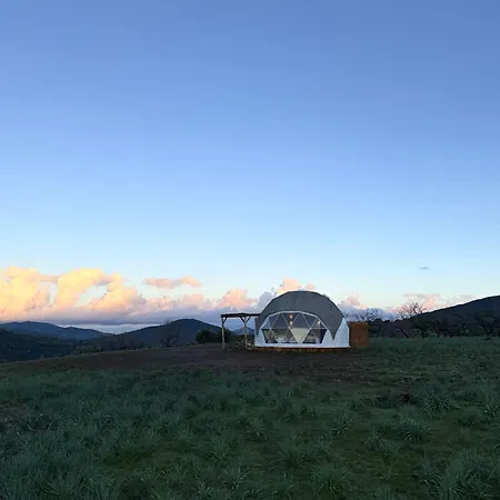 Luxe tent Les Domes Du Moulin