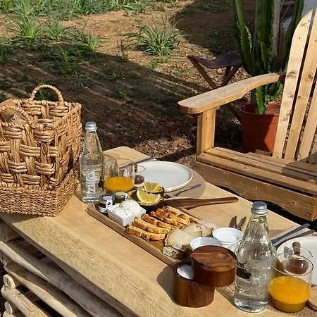 Luxury tent Les Domes Du Moulin