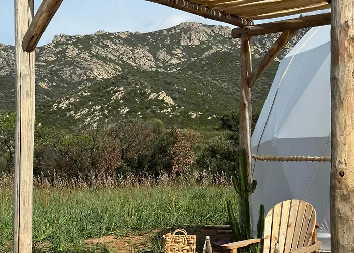 Les Domes Du Moulin Urtaca